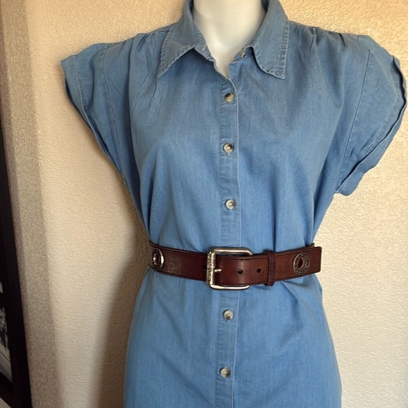 MICHAEL KORS Brown leather belt, monogram metal grommets & buckle. VTG S main image 4